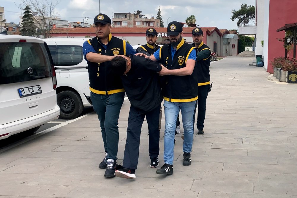 Dükkanı ateşe verdiler!