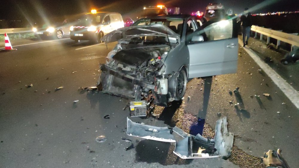 4 araç kazaya karıştı: 1 ölü, 7 yaralı