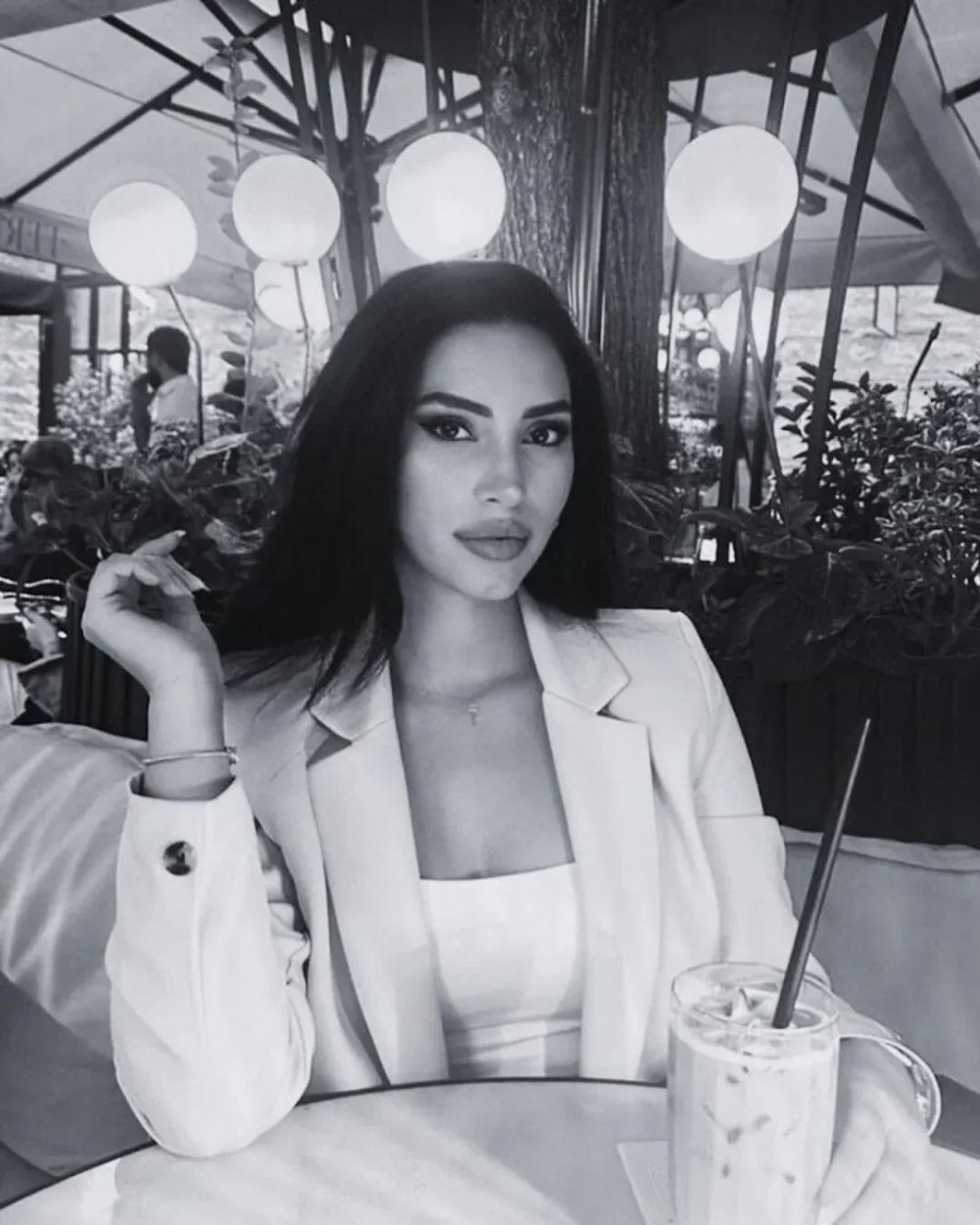 Kazada ölen baba ve 3 kızı, yan yana toprağa verildi