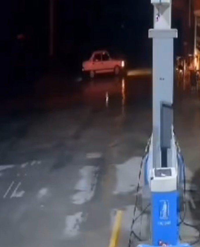 Akaryakıt istasyonunda drift pahalıya patladı