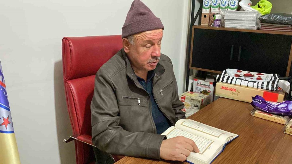 Konya'daki görme engelli hafız, hayata Kur’an-ı Kerim ile tutundu