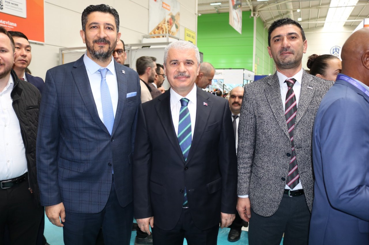 asriad-konya-tarim-fuari-2025in-acilisinda-yerini-aldi-1.jpg