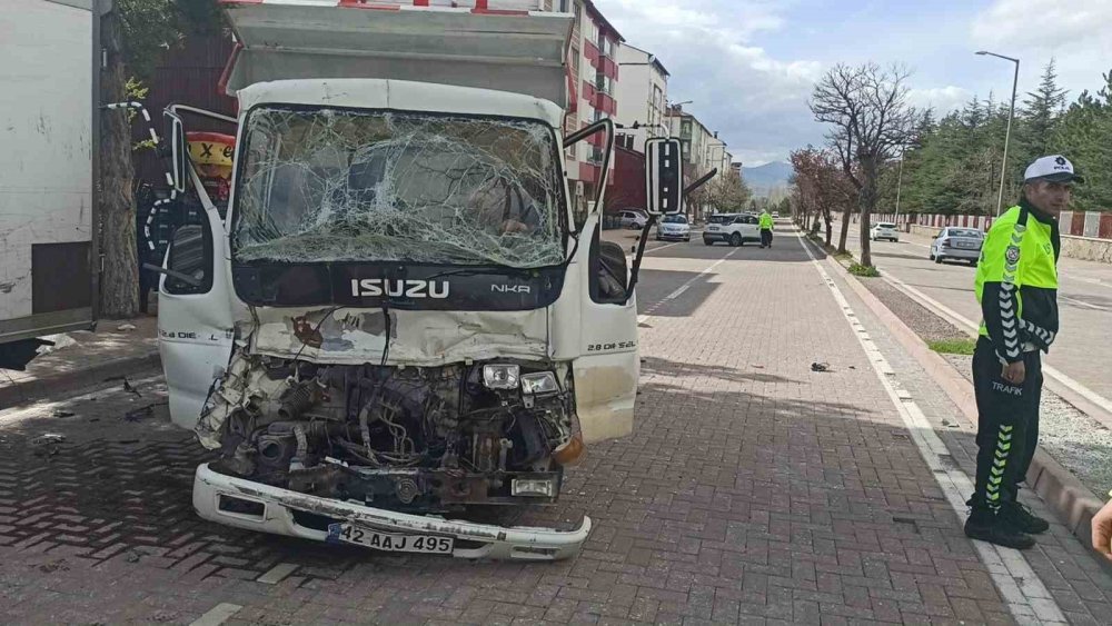 Konya'da epilepsi atağı geçiren sürücü öldü