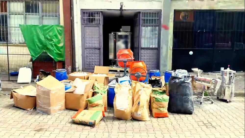 Bakan Yerlikaya paylaştı... Uyuşturucu operasyonunda 16 şüpheli yakalandı