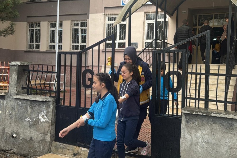 Öğrenciler zehirlendi!