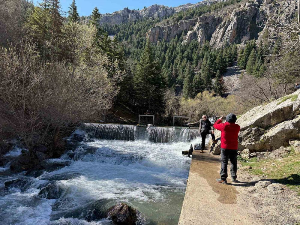Yürüyüş tutkunları Konya'nın tarihi yolunda buluştu