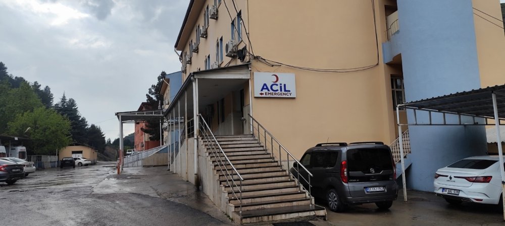 Düğüne giden ailenin otomobili şarampole devrildi; 4 yaşındaki Ceren öldü