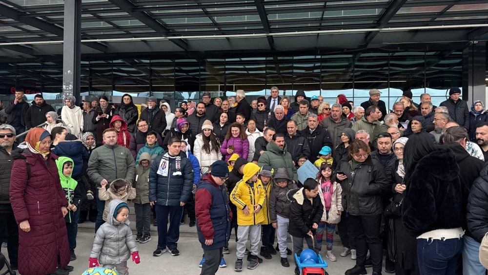 Down sendromlu çocuğu almamışlardı! Serbest bırakıldılar