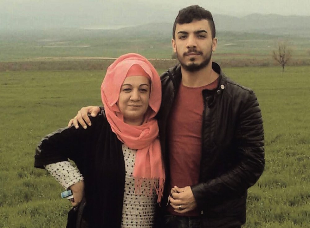 Gaziantep’te TIR ile çarpışan otomobildeki anne ve oğlu öldü; kaza kamerada