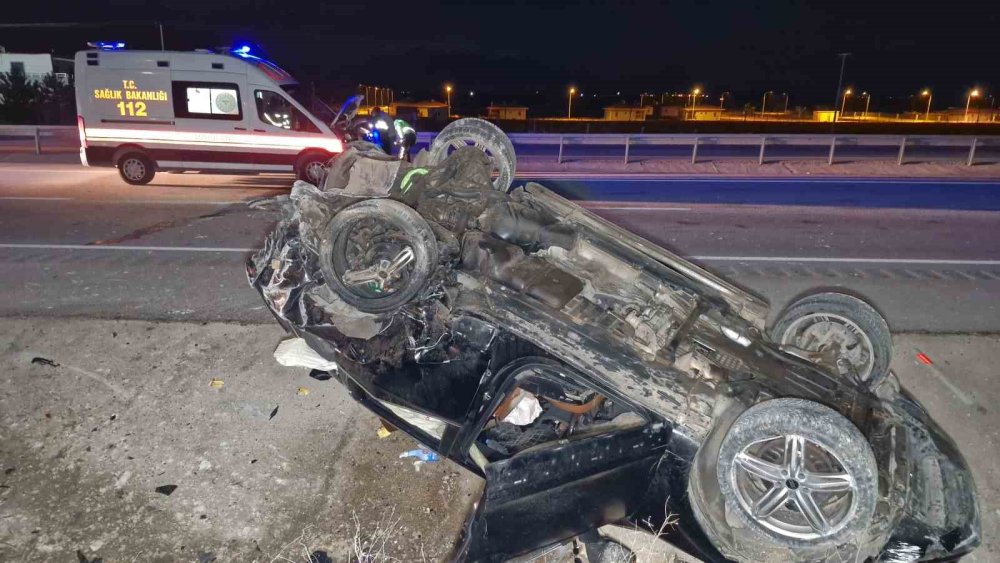 Karaman-Konya kara yolunda lüks araçlar çarpıştı: 1 ölü, 2 yaralı