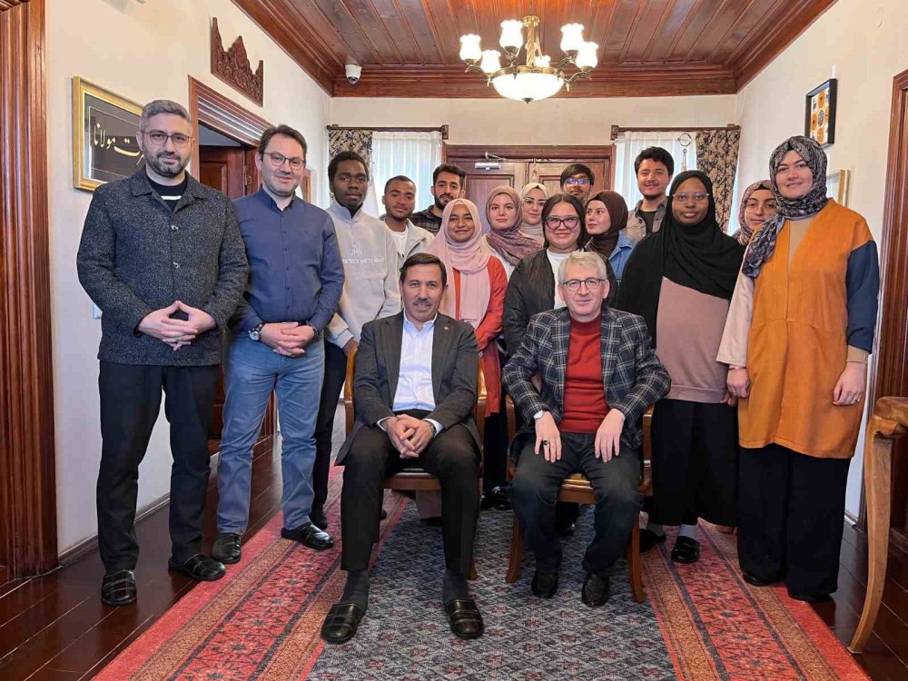 Konya'daki geleneksel sanatlar yabancı öğrencilerle buluşuyor