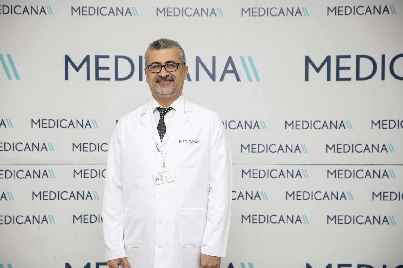 medicana-saglik-grubu-ic-hastaliklari-bolumunden-uzm-dr-devrim-deniz.jpg