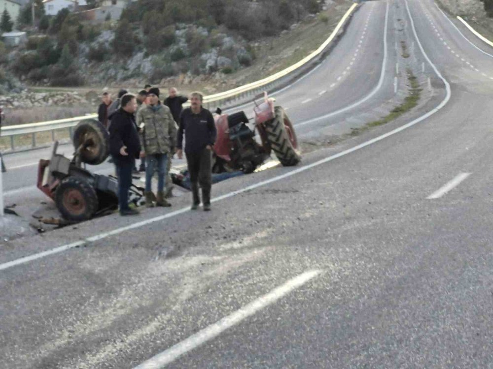 Konya'da traktör ikiye bölündü: 1 ölü, 1 yaralı