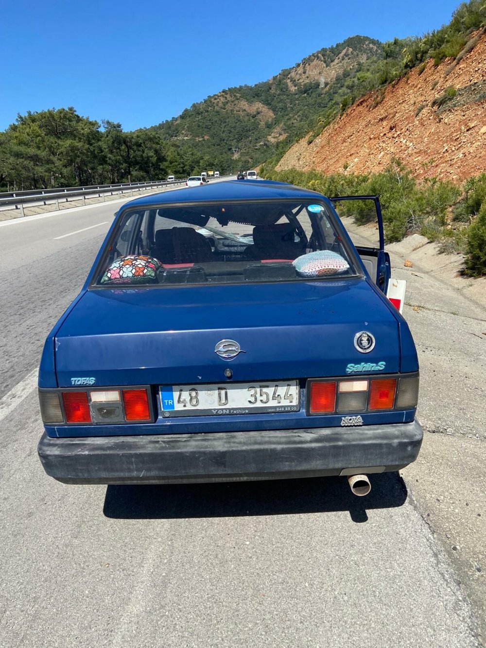 Otomobil, önünde giden bisikletli gruba çarptı: 1 ölü, 2 yaralı