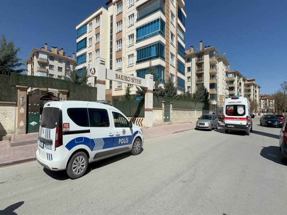 Konya'da eşini bıçaklayıp, intihara kalkışmıştı! Son dakika gelişmesi