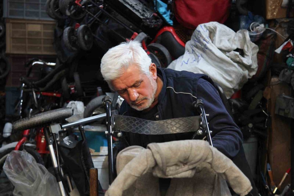 Konya'da müşterilerini masraftan kurtaran usta!