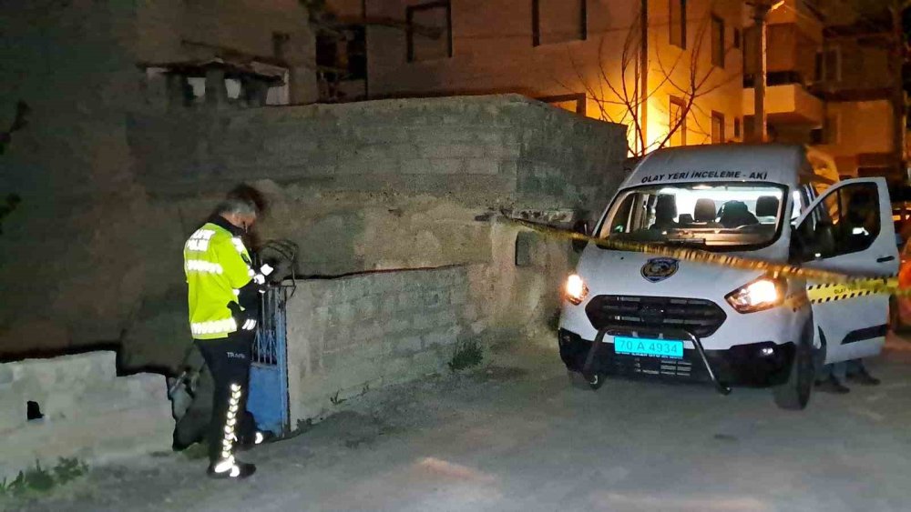 Kamyon şoförü evinde ölü bulundu