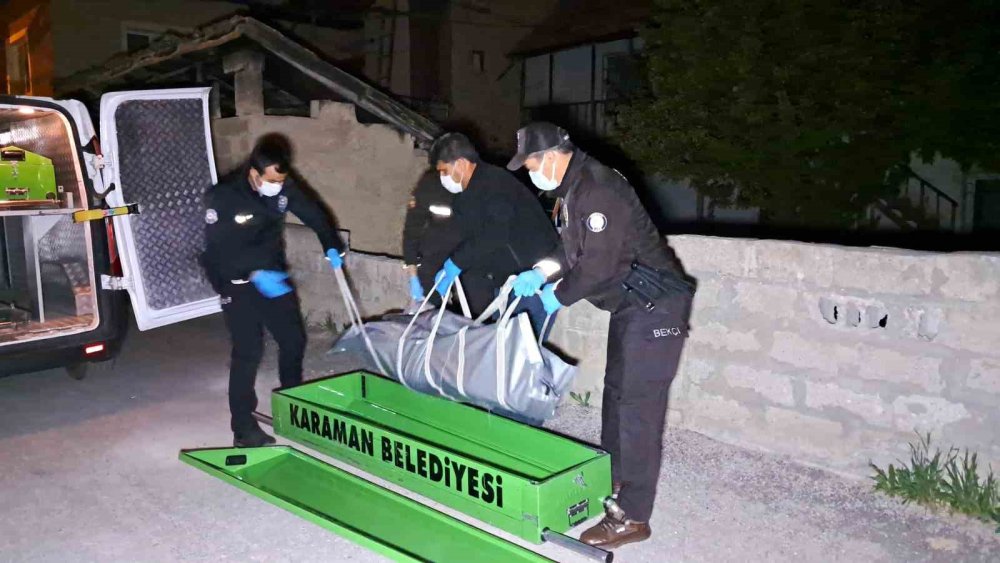 Kamyon şoförü evinde ölü bulundu