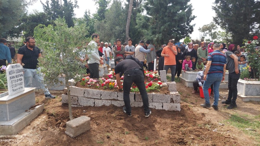 Sulama kanalında akıma kapılan Özlem ve annesi toprağa verildi; 9 gözaltı