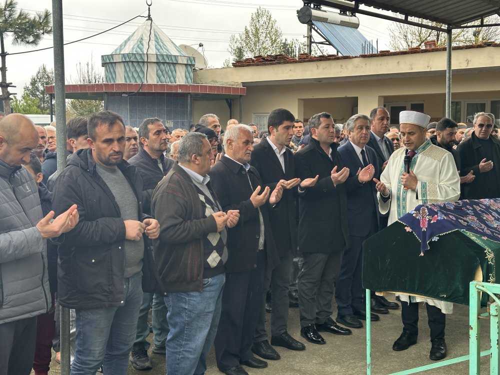 Boşanma aşamasındaki eşinin vurduğu Pınar'a acı veda