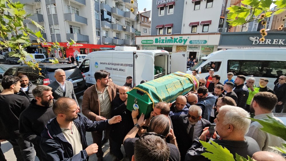 Teknik direktör Bülent Uygun'un kızı son yolculuğuna uğurlandı