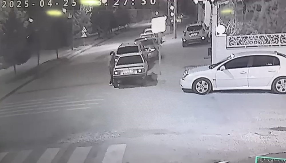 Çalıntı otomobille başka bir otomobil çaldılar