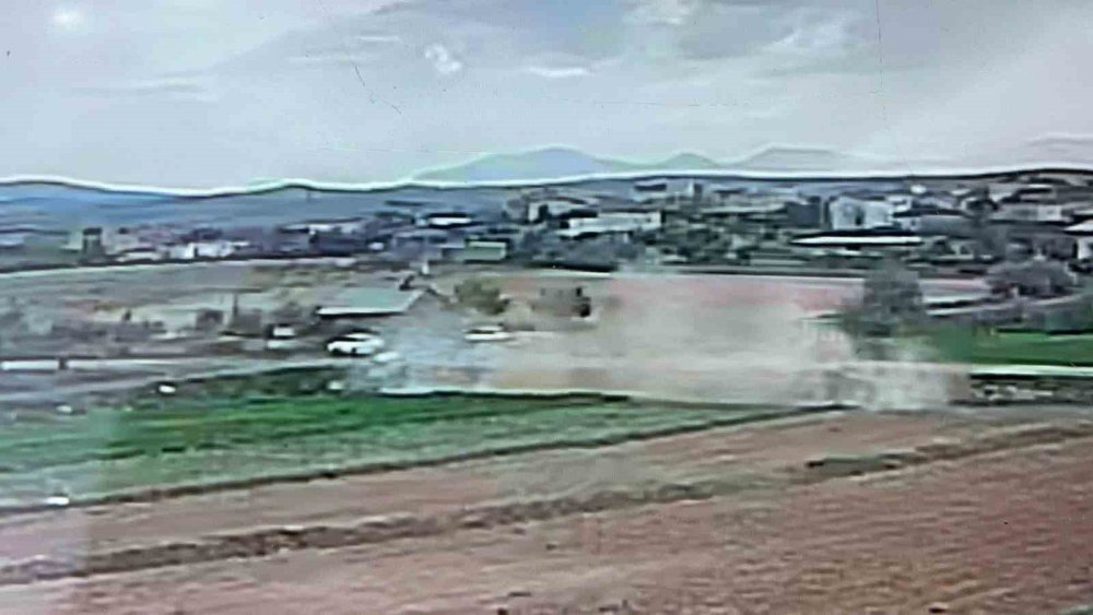 Kavşakta bekleyen aracı sollarken kaza yaptı: 1 ölü, 3 yaralı