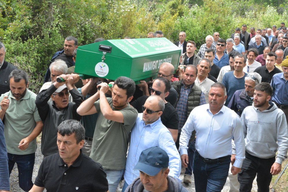 Rusya'da ölen dağcı toprağa verildi