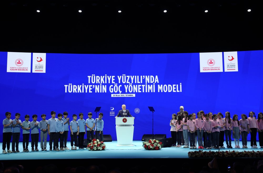 Cumhurbaşkanı Erdoğan, Türkiye’deki göçmen sayısını açıkladı
