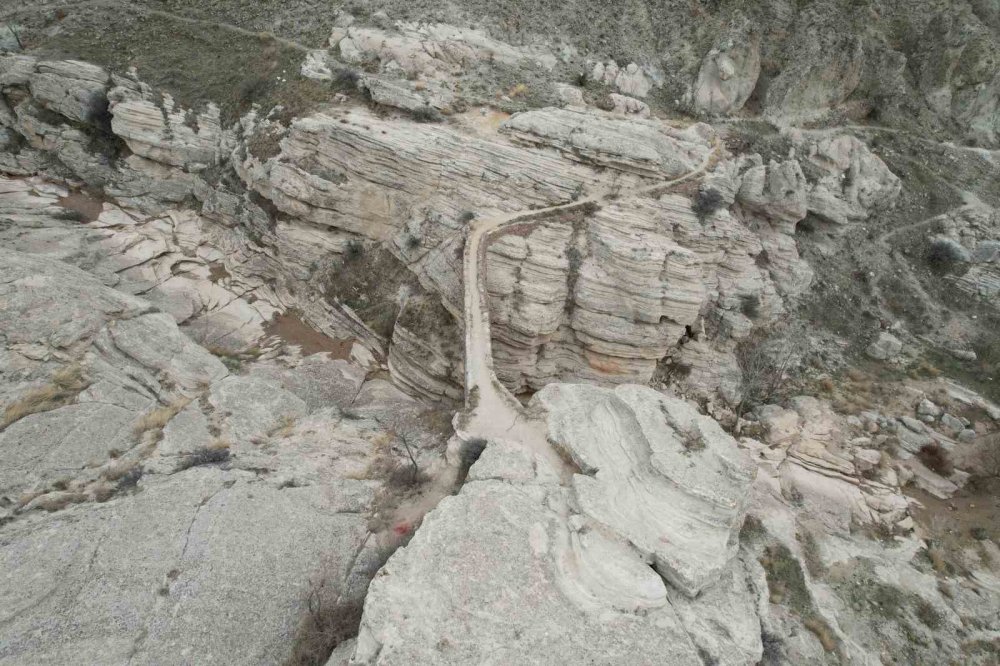 Türkiye’de sadece 2 tane, birisi Konya’da! Bu köprüden sakın geçmeyin