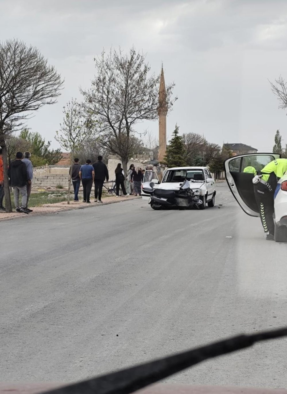 Otomobilin çarptığı elektrikli bisiklet  sürücüsü öldü