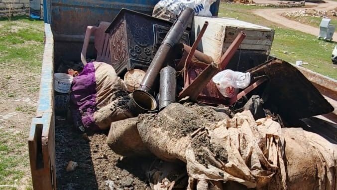 Evden 1 kamyon dolusu çöp çıktı