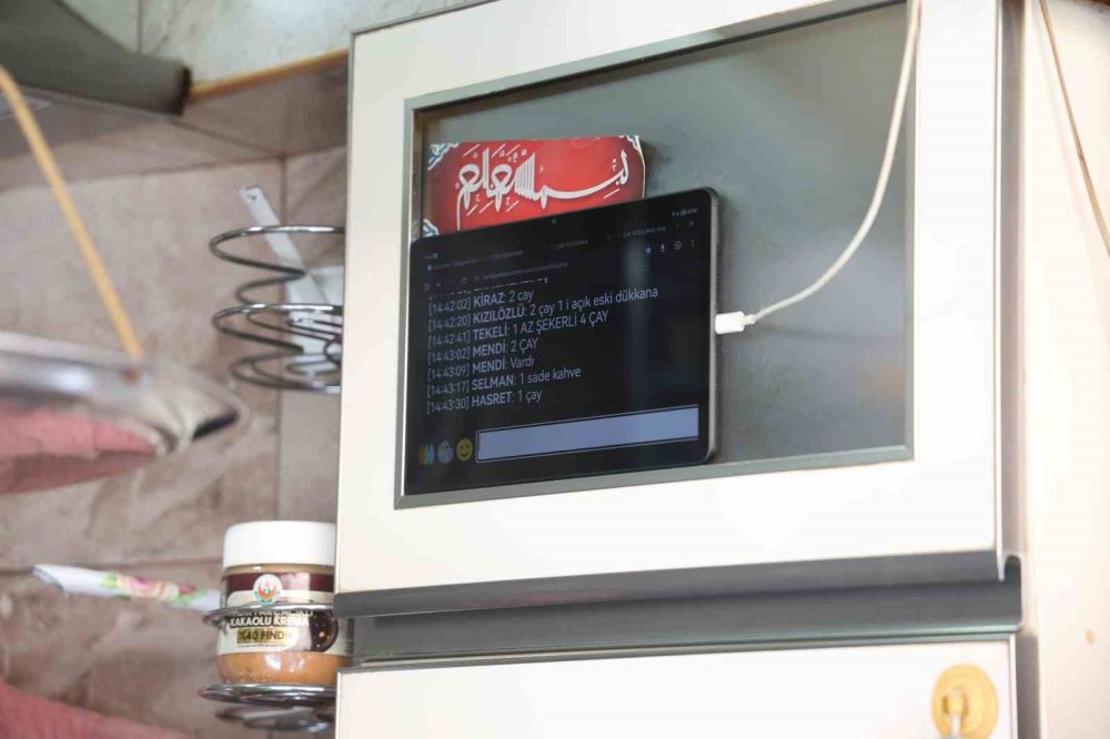 Konya'da teknolojiyle buluşan çay ocağı!