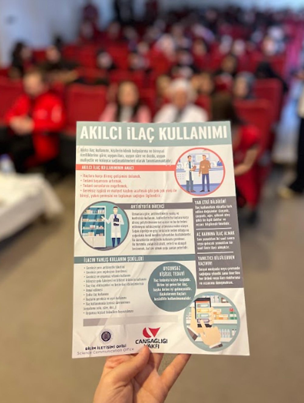 İlaçları buzdolabı kapağında saklamayın! Sebebi ise...