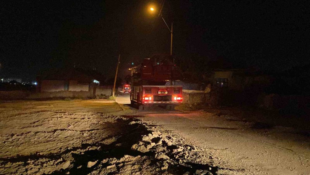 13 katlı binada yangın ihbarına giden itfaiye müstakil metruk evle karşılaştı