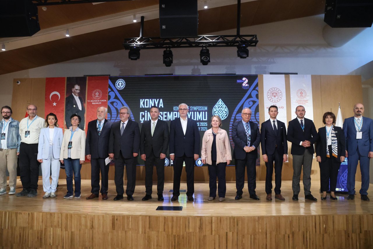 konya-cini-sempozyumu-4.jpg
