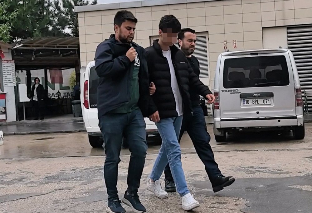 Arkadaşıyla şakalaşırken bıçaklandı