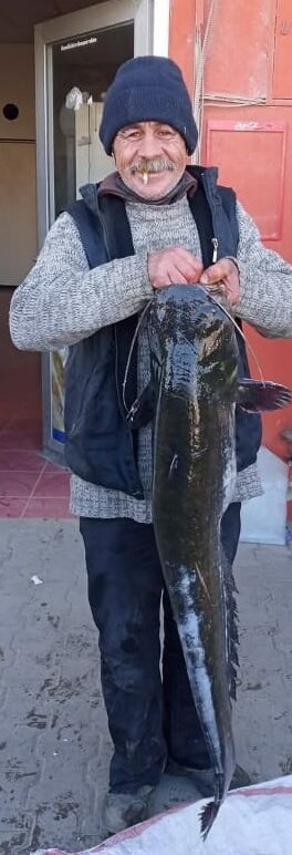 Metruk binada yangın: 1 kişi ve 1 köpek öldü