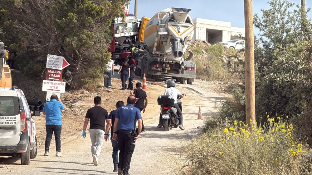 Beton mikseri ile kamyonun arasında sıkışan sürücü hayatını kaybetti