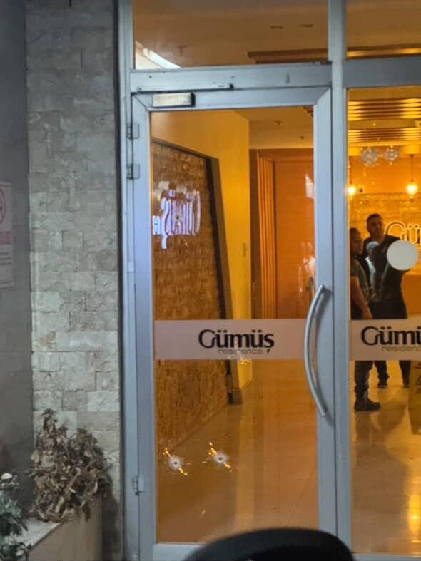 Dönerci ve rezidansa kurşun yağmuru