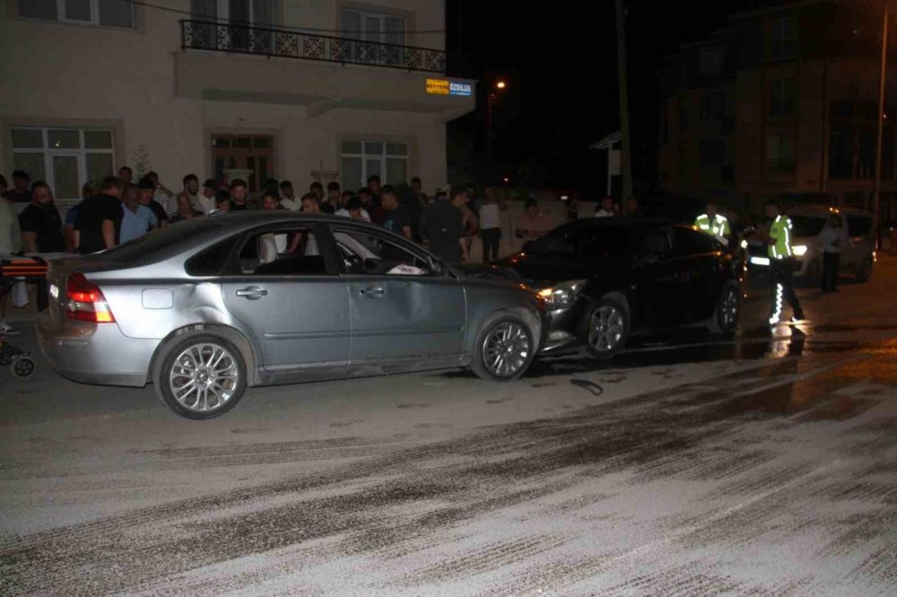 Konya’da iki ayrı kazada 6 kişi yaralandı