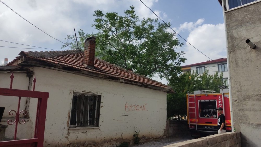 Konya'da tek katlı müstakil evde yangın çıktı