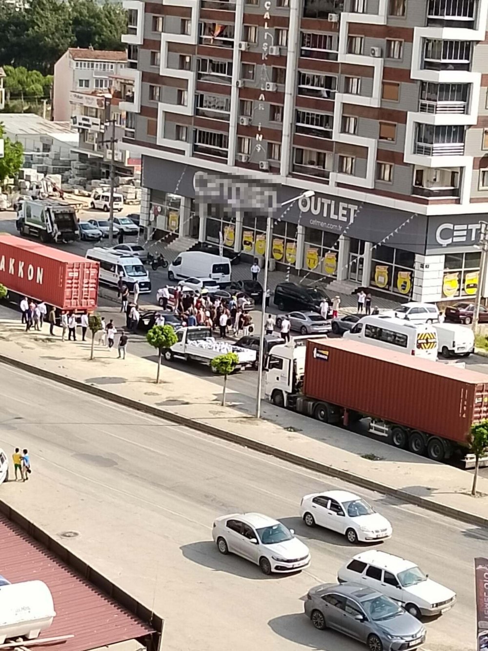 Üç kişinin öldüğü silahlı saldırıda 3 tutuklama