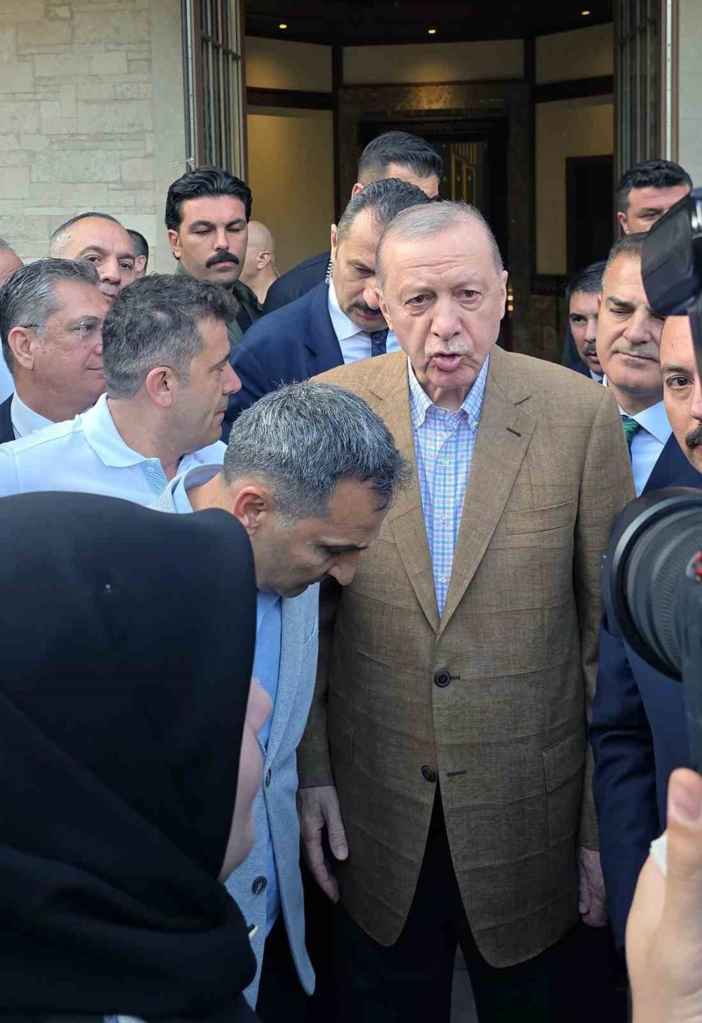 Cumhurbaşkanı Erdoğan, bayram namazını Marmaris Okluk Millet Camii’nde kıldı