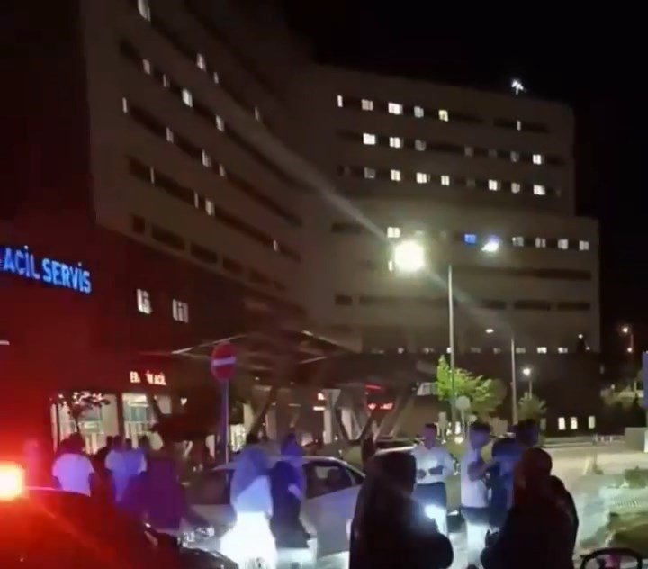 Baraj gölüne giren çocuk boğuldu