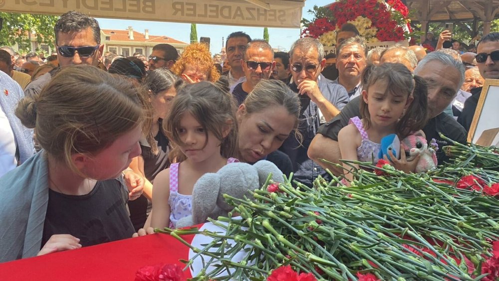 Belediye Başkanı son yolculuğuna uğurlandı