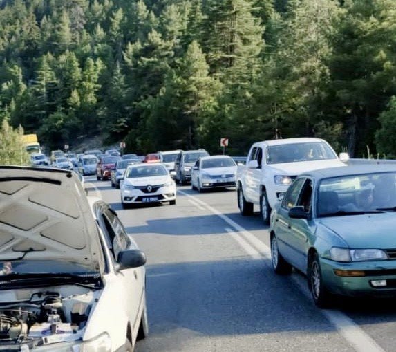 Konya yolunda yoğun trafik!