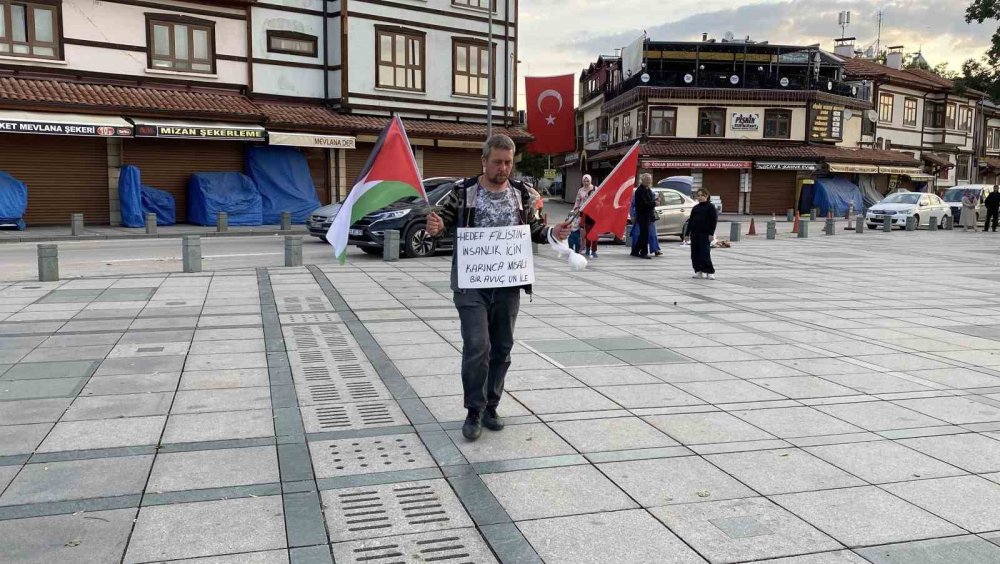 Gazze'ye kadar yürüyecek! Konya'ya ulaştı