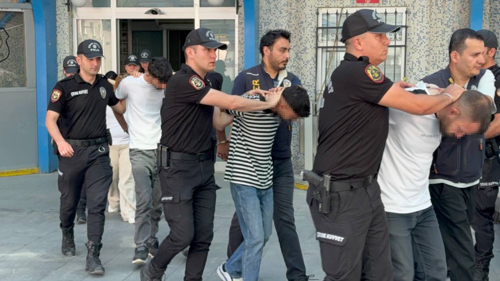 Konya merkezli 4 ilde dolandırıcılık operasyonu... Çokk sayıda gözaltı var