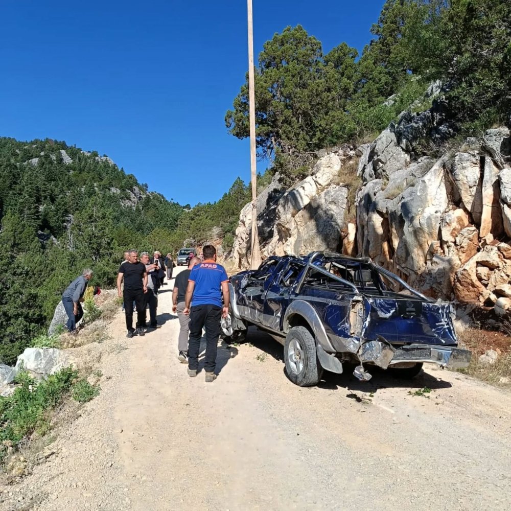 Konya'da kamyonet uçuruma yuvarlandı, sürücü hayatını kaybetti